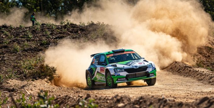 Nowa Skoda Fabia R5 Evo jeszcze lepsza? Podwójne zwycięstwo w klasie RC2 w debiucie