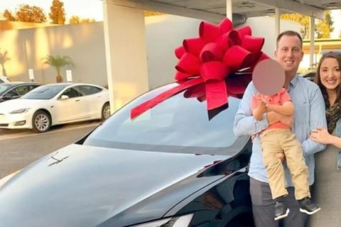 Tesla przygniotła kobietę, wywołując przedwczesny poród. Sprawa znajdzie finał w sądzie