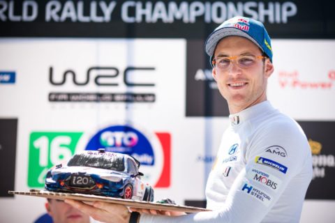 Kandydat na mistrza świata WRC w rok zebrał kary o wartości 33 tys. złotych. Ostatnią w urodziny