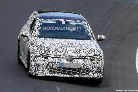 Nowy Volkswagen Golf GTI uchwycony na Pętli Północnej Nurburgringu