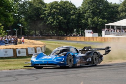 Volkswagen ID. R jako pierwszy w historii Goodwood Festival of Speed przełamuje barierę 40 sekund