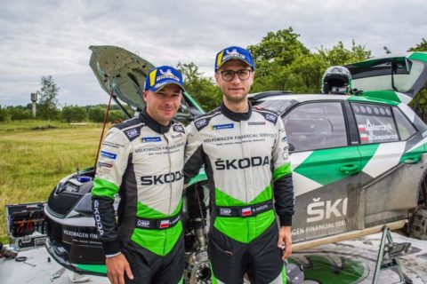 Marczyk jedzie „jak u siebie”. Pierwszy dzień na Litwie dla załogi Skoda Polska Motorsport