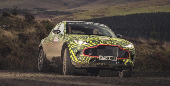 Aston Martin DBX będzie pierwszym SUV-em z trybem driftu?