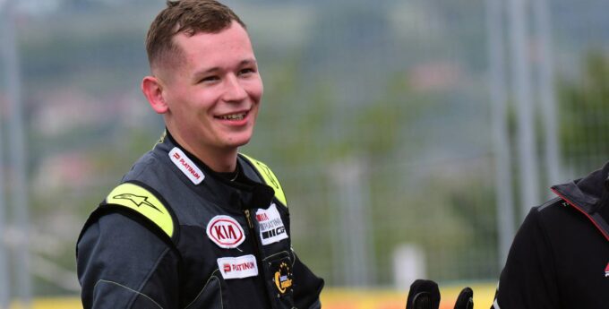 Kia Platinum Cup: Borek nie próżnował w trakcie wakacyjnej przerwy