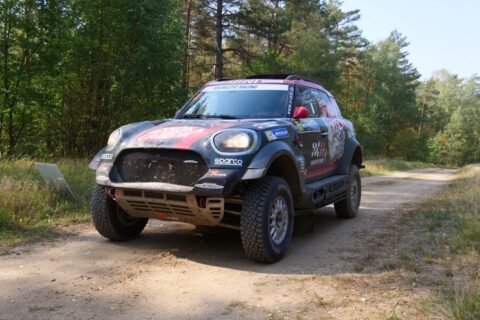 Orlen Baja Poland: Hołowczyc zaatakował o poranku. Lider Pucharu Świata wrócił na serwis