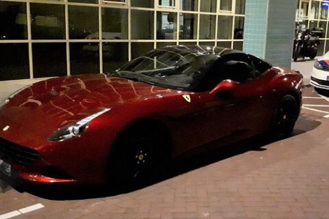 Policja skonfiskowała ferrari, którym para młoda wracała ze ślubu. Świadek prowadzący lambo dostał mandat