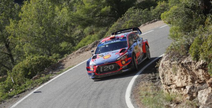 Rajd Katalonii: Sordo kontroluje Tanaka. Czy losy mistrzostwa świata rozstrzygną się już dzisiaj?