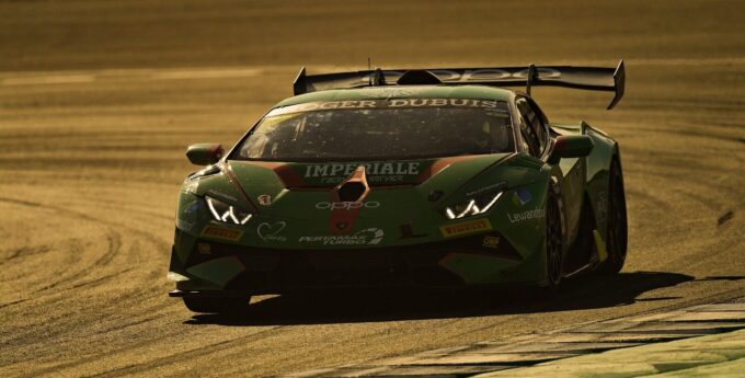 Lamborghini Super Trofeo: Wymagający poranek Polaków. Basz trzeci, Lewandowski siódmy w Pro Am