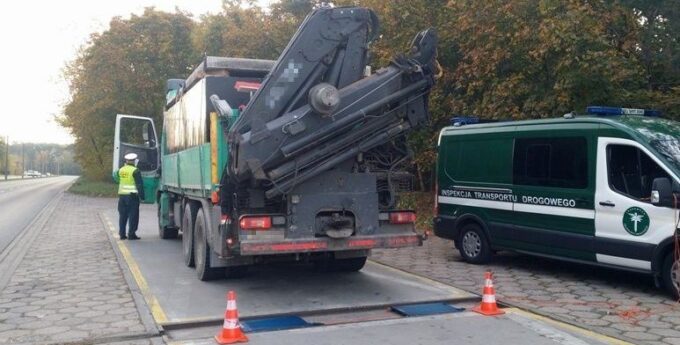 Przewoził betonowe szamba i był o 6 ton za ciężki. ITD nałożyła na przewoźnika 15 000 zł kary