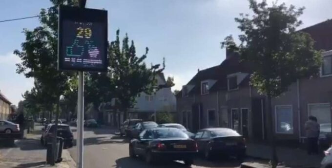 W Holandii jest fotoradar, który nagradza za jazdę z dozwolona prędkością. Pierwsze 500 euro w trzy tygodnie