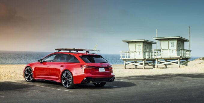 Wspaniałe plaże, kręte drogi Kalifornii i najnowsze Audi RS 6