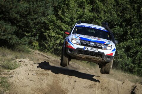 Dacia Duster Elf Cup: Decydujące starcie na Węgrzech. Kto wywalczy wyjazd na Dakar?