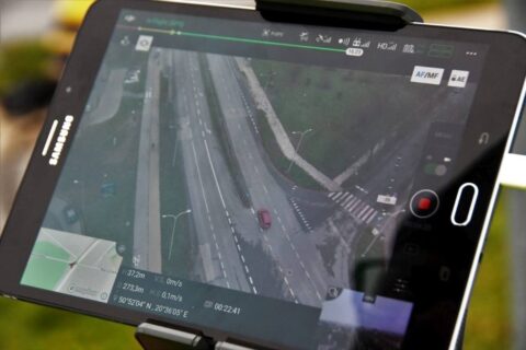Dronem patrolowali przejścia dla pieszych. Posypały się mandaty