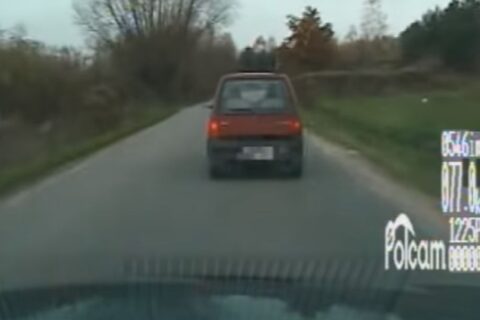 Pijany uciekał Tico przed policją. Wiózł ciężarną kobietę i kilkuletnie dziecko