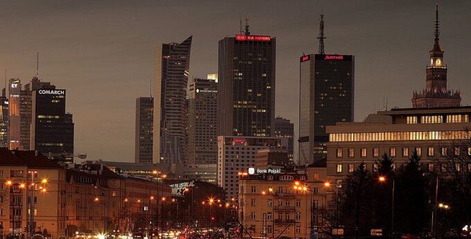Prezydent Warszawy chce zamknięcia centrum miasta dla samochodów