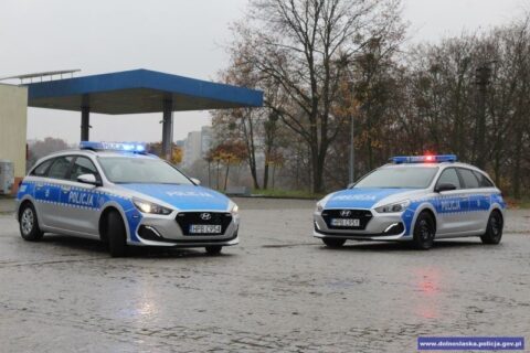 Nowe radiowozy dla policjantów garnizonu dolnośląskiego