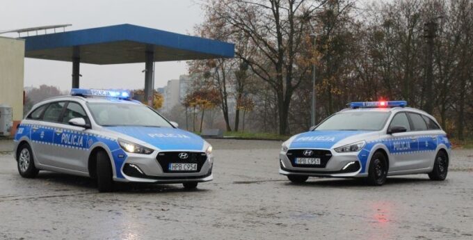 Nowe radiowozy dla policjantów garnizonu dolnośląskiego