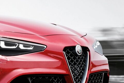 Fani Alfy Romeo nie mają łatwego życia. Włoska marka rezygnuje z produkcji modeli GTV i 8C