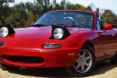Mazda przywraca produkcję oryginalnych części do pierwszej generacji MX-5