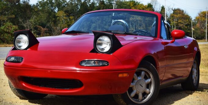 Mazda przywraca produkcję oryginalnych części do pierwszej generacji MX-5