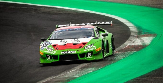FIA Motorsport Games: Lewandowski i Janosz w środku stawki. Bezkonkurencyjni Japończycy