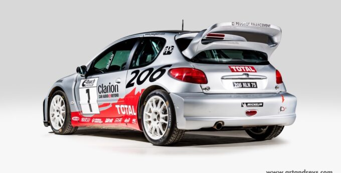 Pojazd, który zmienił bieg ewolucji aut WRC jest na sprzedaż. Jeździł nim Hołowczyc