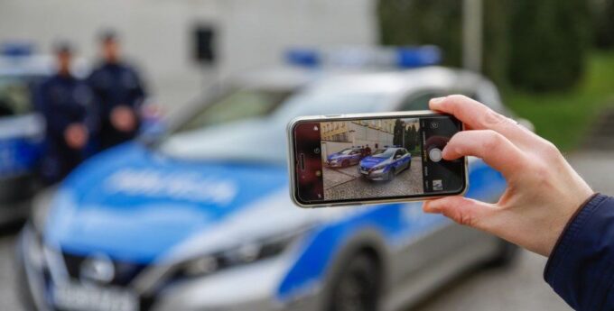 Świętokrzyska policja dostała nowe radiowozy. Koszt przejechania 100 km wyniesie 10 zł