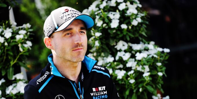 Robert Kubica: Przepłakałem kilka nocy. 20 lat pasji, zabawy i pracy zmieniło się w 1 sekundę