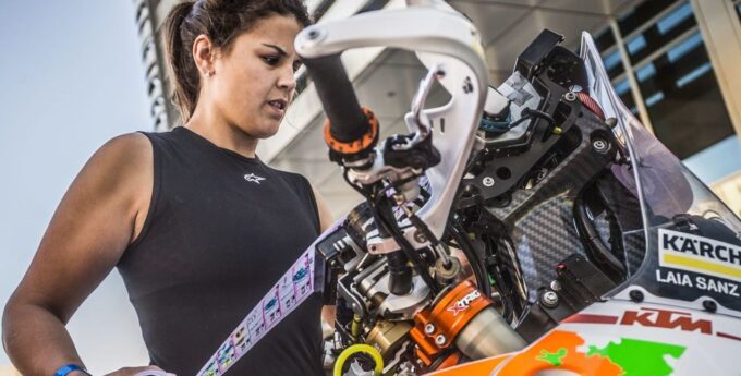 Rajd Dakar przechodzi na surowy islam. Co to oznacza dla kobiet oraz za co grozi kara śmierci?