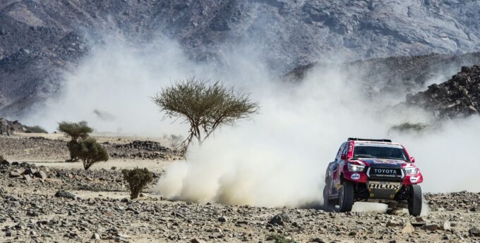 Trudna nawigacja i samochody jadące w przeciwnym kierunku – drugi etap pełen zamieszania