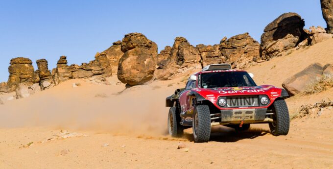 Liderzy dzisiaj nie zawiedli, ale wszyscy obawiają się jutrzejszego etapu do Rijadu