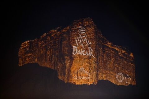 Znad Morza Czerwonego pod tor F1. Rajd Dakar tryumfalnie zapuścił korzenie w Arabii Saudyjskiej