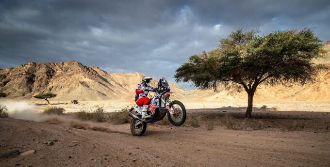 Toby Price wygrywa etap, liderem w dalszym ciągu Ricky Brabec. Dobry etap Maćka Giemzy