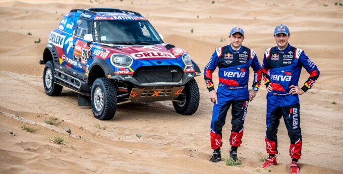 Kawałek magii Stephane’a Peterhansela. Kuba Przygoński w czołówce czwartego etapu