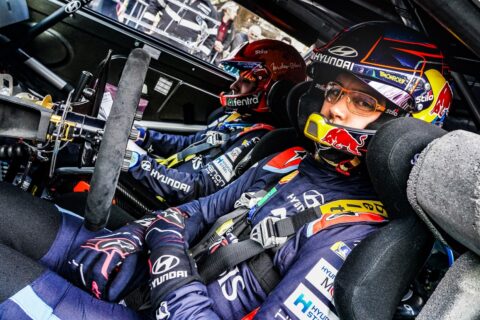 Rajd Monte Carlo: Neuville zaatakował o świcie i jest już liderem. Trasa rajdu zablokowana