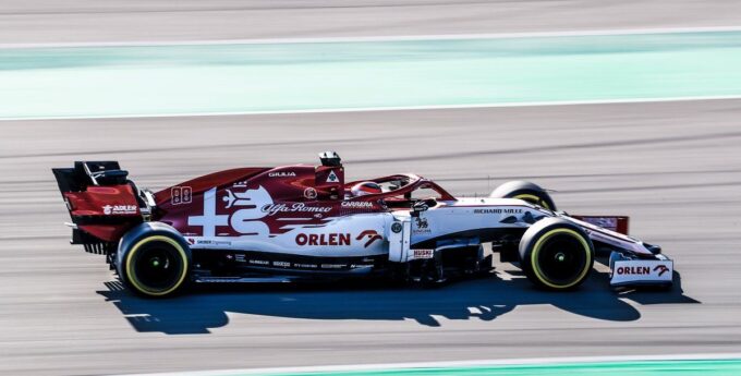 Kubica wróci do ścigania w F1 wcześniej, niż się spodziewaliśmy? Tak uważa szef Alfa Romeo Racing Orlen