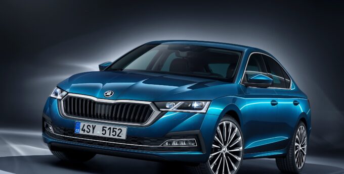 Skoda-Octavia-2020
