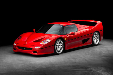 Przywrócenie tego kultowego Ferrari F50 do stanu „IGŁA” kosztowało go ponad 1 milion złotych
