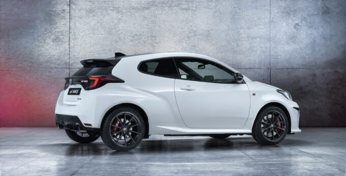 Toyota GR Yaris, czyli cywilne WRC, kupisz online, bez zaliczki i na niskie raty miesięczne. To będzie szybka wyprzedaż?