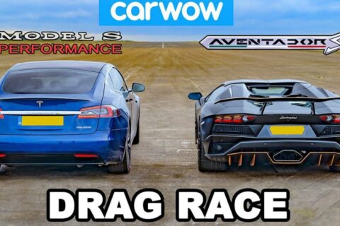 Starcie Tesli Model S Performance z Lamborghini Aventadorem S Roadster zmieni twój światopogląd