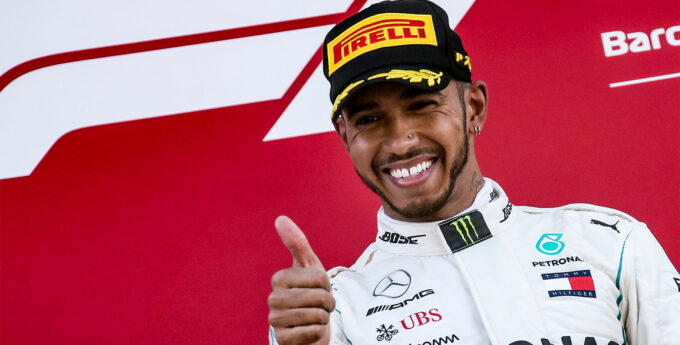 F1: Transferowa sensacja. Lewis Hamilton przejdzie do Ferrari na sezon 2021