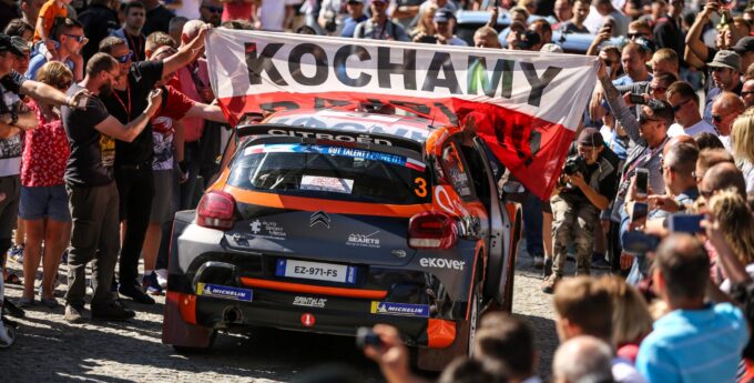 Rajd Polski 2019 Aleksiej Łukjaniuk i kibice