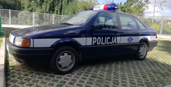 policja-volkswagen-passat-b3-przebierancy
