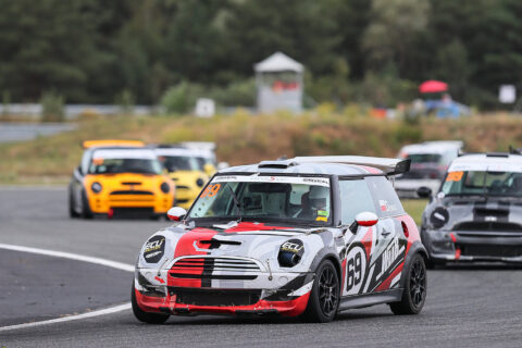 OMM Drive Super S Cup: Niesamowite emocje w sprincie. Alejski wygrywa po kolizji z Boruszakiem