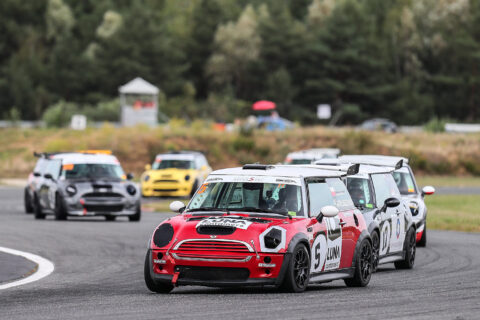 OMM Drive Super S Cup: Robert Boruszak z pole position. Piękna walka pomiędzy czołową dwójką