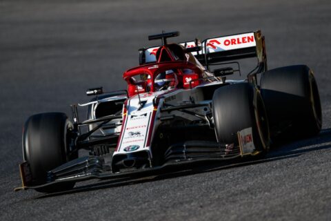 F1 Grand Prix Rosji: Mercedes zgodnie z planem. Wyrównana walka w środku stawki