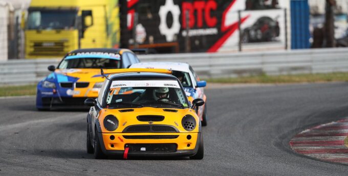 OMM Drive Super S Cup: Olejniczak i Cichopek z najlepszym okrążeniem w kwalifikacjach wyścigu endurance