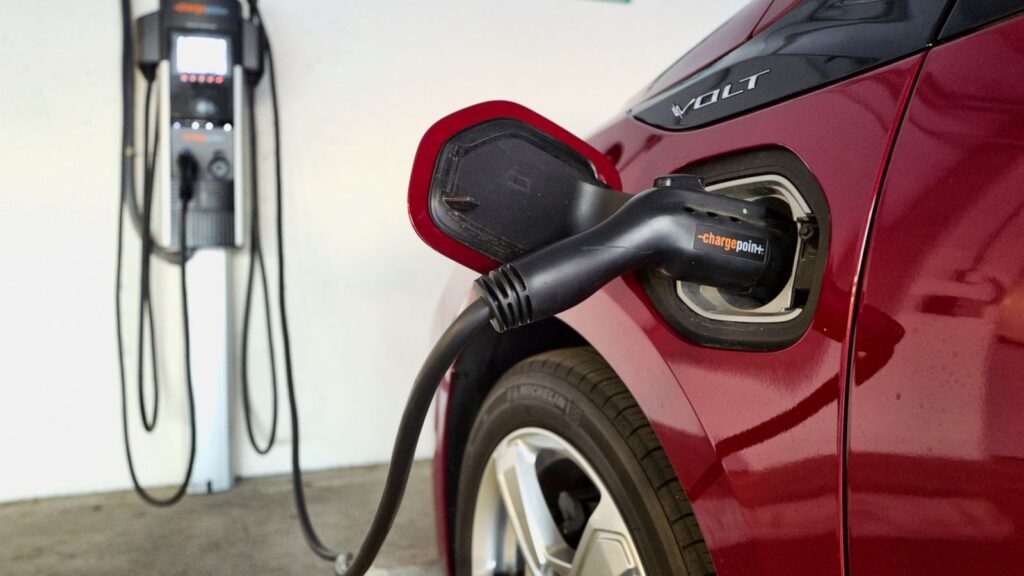 elektryk-ladowanie-dofinansowanie-diesel-benzyna