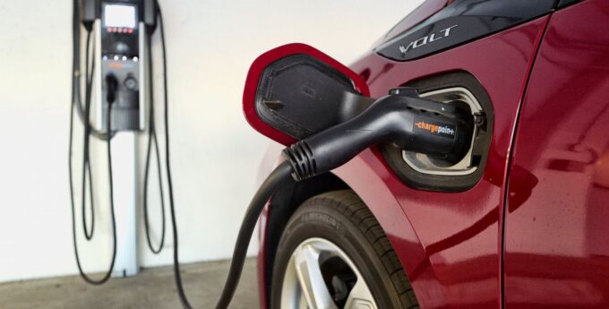 elektryk-ladowanie-dofinansowanie-diesel-benzyna