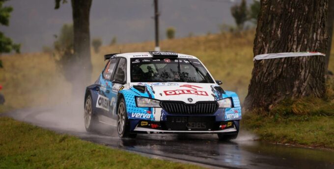 Rajd Świdnicki-Krause: Grzyb w końcu pokonał Huttunena, ale to Fin jest nowym mistrzem Polski!